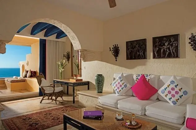 Romance Ocean Front One Bedroom Suite with Terrace