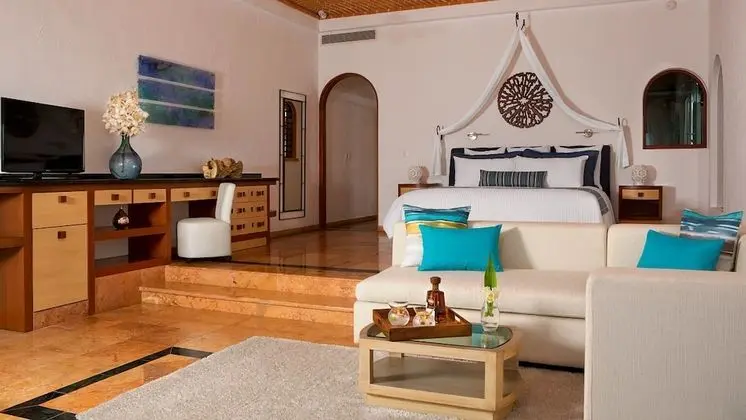 Junior Suite King Superior Ocean Front