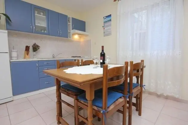 Apart Daire (Zoki - great location close to the se)