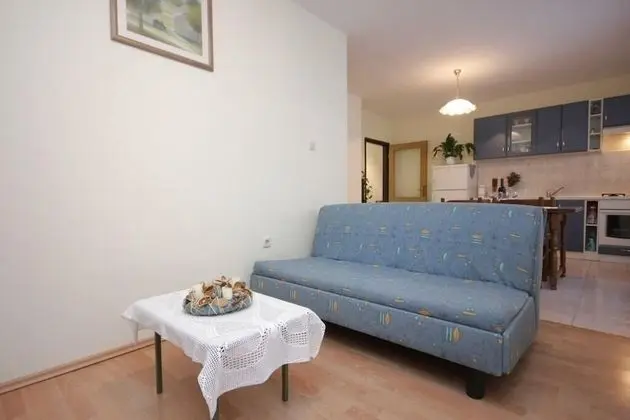Apart Daire (Zoki - great location close to the se)