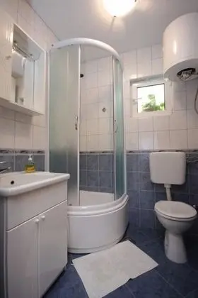 Apart Daire (Zoki - great location close to the se)