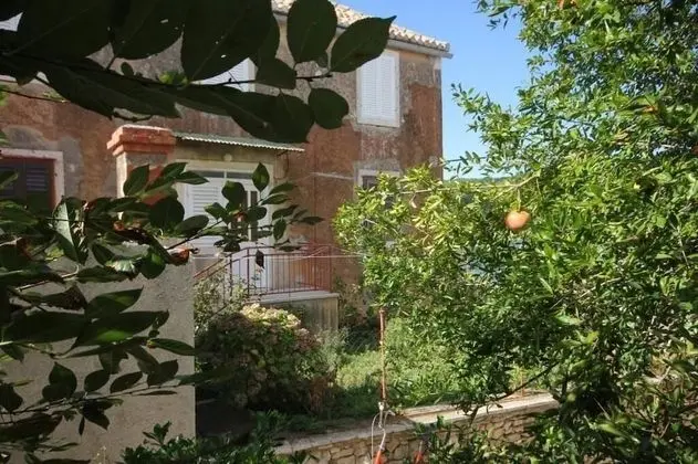 Apart Daire (Zoki - great location close to the se)