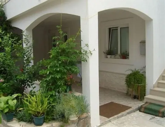 Apart Daire (Zoki - great location close to the se)