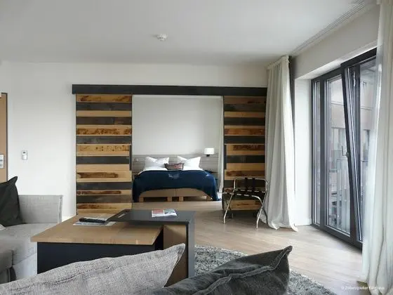 Süit, Nehir Manzaralı