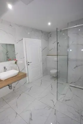 Comfort Oda, 1 Büyük (Queen) Boy Yatak ve Çekyat (with private sauna)