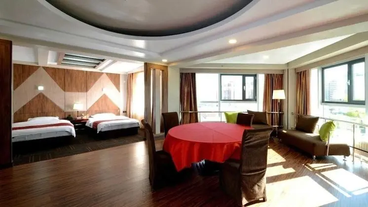 Deluxe Tek Büyük Yataklı Oda