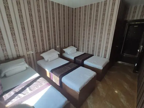 Üç Kişilik Oda