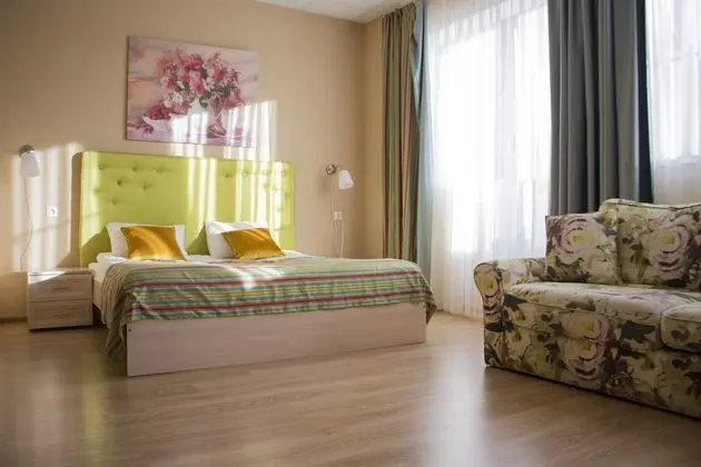Comfort Tek Büyük Yataklı Oda (incl. Pool access 07AM-11AM)