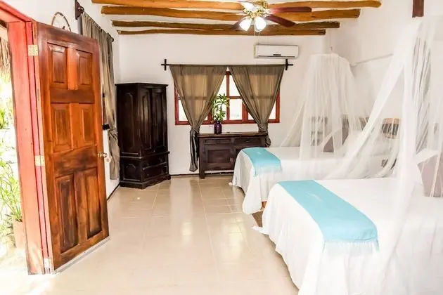 Bungalow, 2 Double Beds