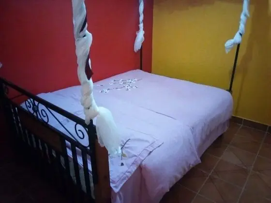 Tek Büyük Yataklı Oda