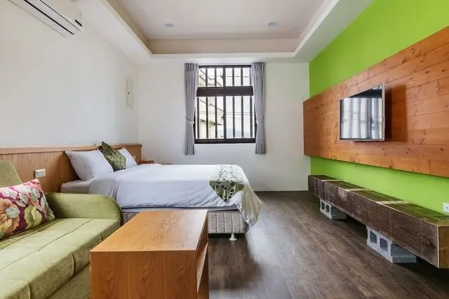Superior Tek Büyük Yataklı Oda, Avlu Manzaralı (Green)