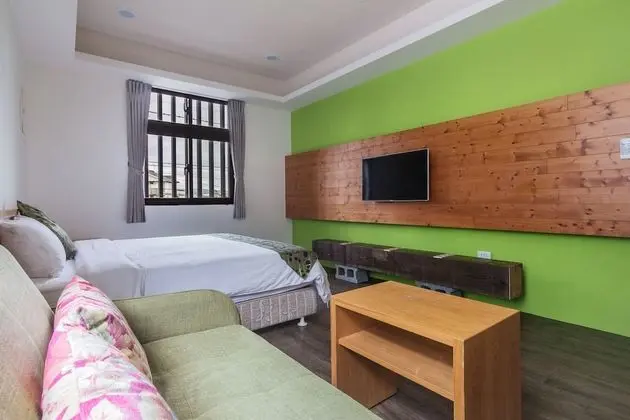 Superior Tek Büyük Yataklı Oda, Avlu Manzaralı (Green)
