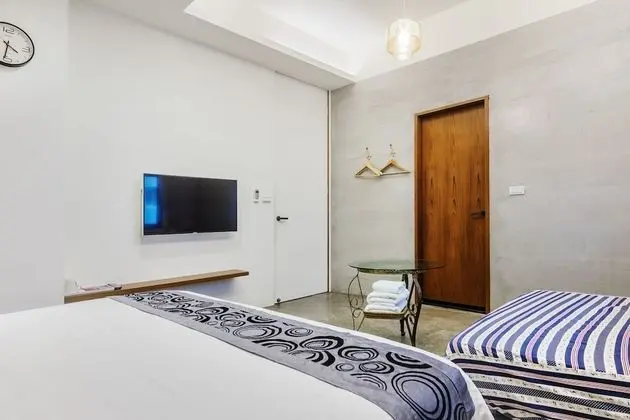 Tek Büyük Yataklı Oda, Avlu Manzaralı (Warm)