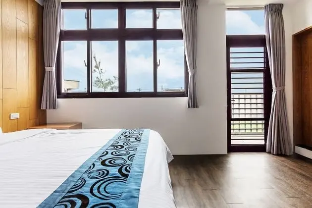 Tek Büyük Yataklı Oda, Balkon, Avlu Manzaralı (Qin Lan)