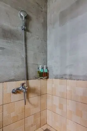 Tek Büyük Yataklı Oda, Balkon, Avlu Manzaralı (Qin Lan)