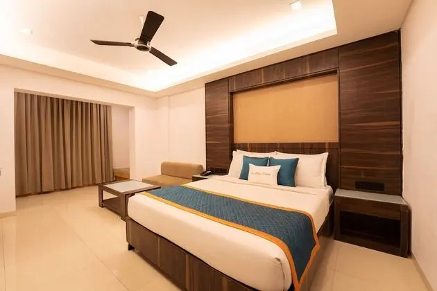 Connect Rooms