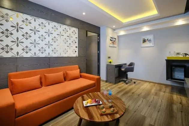 Luxury Tek Büyük Yataklı Oda