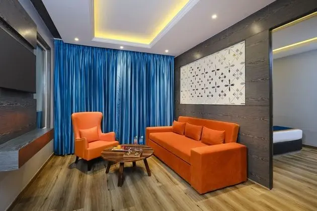 Luxury Tek Büyük Yataklı Oda
