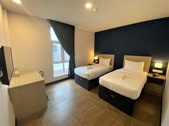 Deluxe Twin Single Room