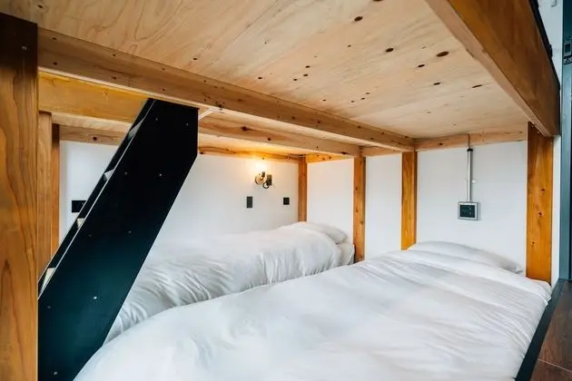 Deluxe Dört Kişilik Oda, Birden Çok Yatak, Sigara İçilmez, Nehir Manzaralı