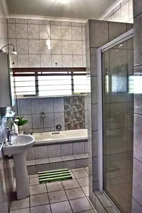 King Room (6)