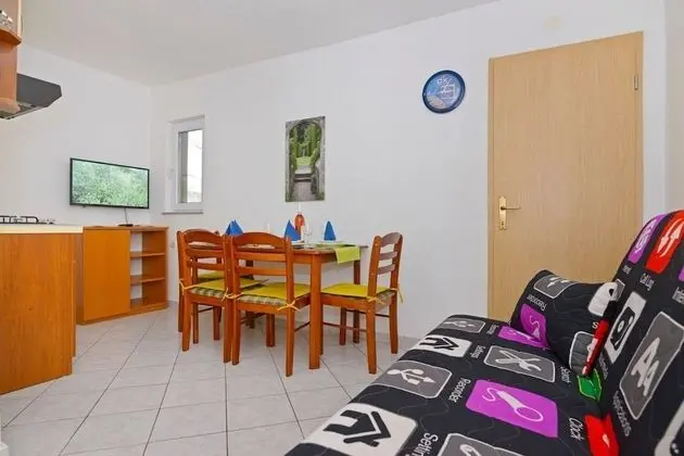 Apart Daire (Zora - garden terrace and grill - A1()