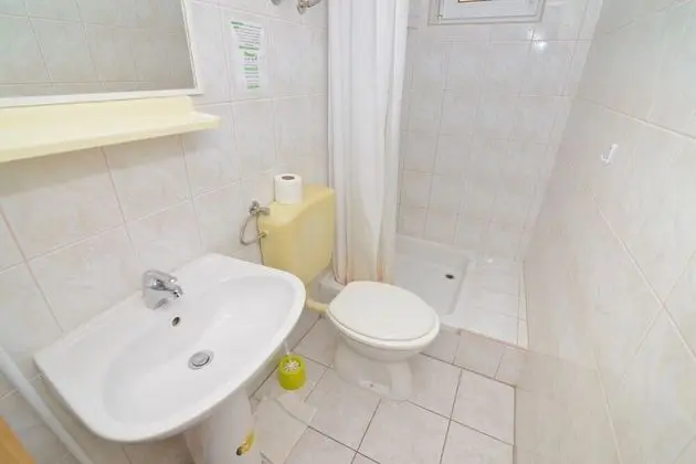 Apart Daire (Zora - garden terrace and grill - A1()