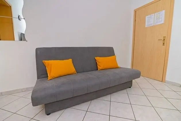 Apart Daire (Zora - garden terrace and grill - A4()