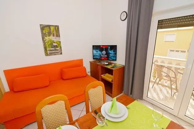 Apart Daire (Zora - garden terrace and grill - A6()