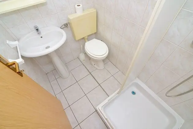 Apart Daire (Zora - garden terrace and grill - A6()