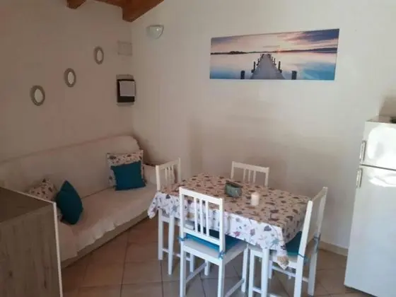 Ev (Two Bedroom Holiday Home with Terrace)