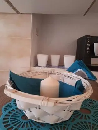 Ev (Two Bedroom Holiday Home with Terrace)