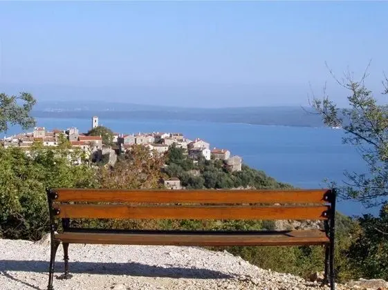 Ev (Two Bedroom Holiday Home with Terrace)