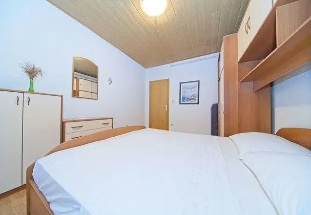 Apart Daire (Zoran - 30 m from beach - A1(4))
