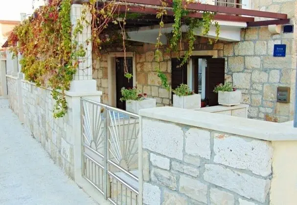 Apart Daire (Zoran - 30 m from beach - A1(4))