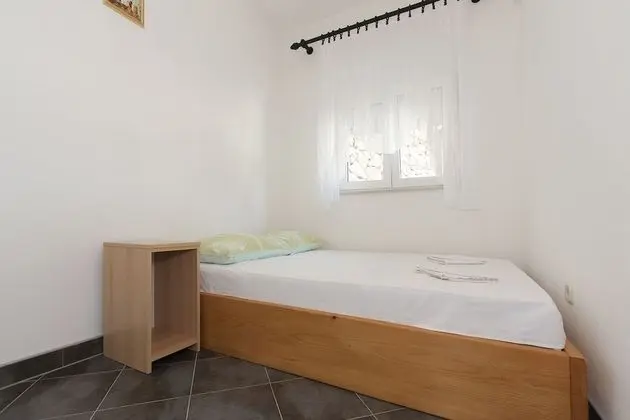 Apart Daire (Zoran - 400 m from beach - C3(4))