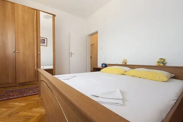 Apart Daire (Zoran - 400 m from beach - C3(4))