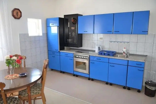 Apart Daire (Zoran - 400 m from beach - C3(4))