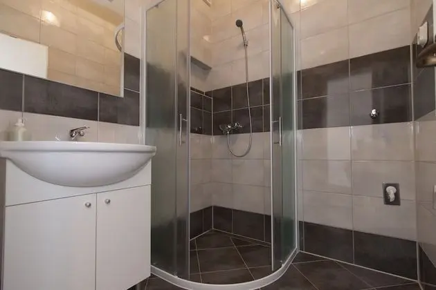 Apart Daire (Zoran - 400 m from beach - C3(4))