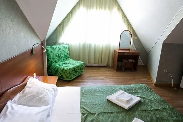 Standard Tek Büyük veya İki Ayrı Yataklı Oda, Balkon