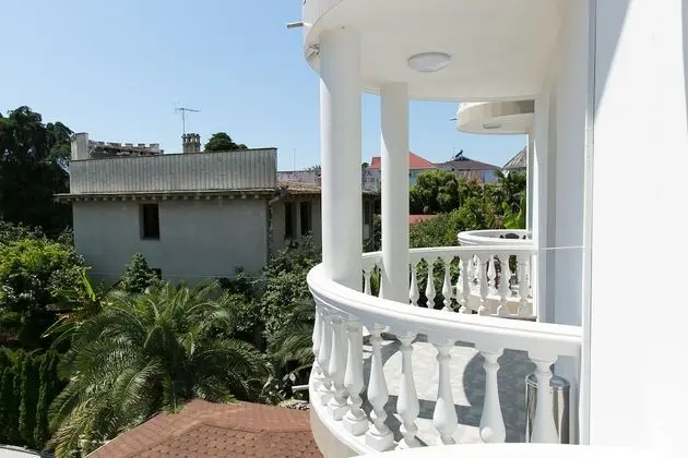 Standard Tek Büyük veya İki Ayrı Yataklı Oda, Balkon