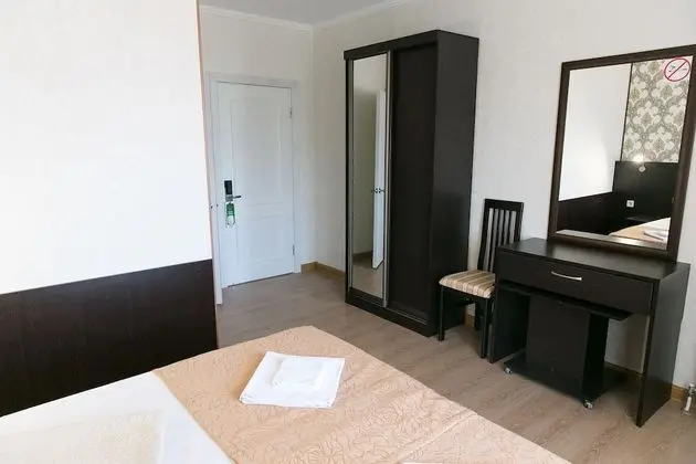 Standard Tek Büyük veya İki Ayrı Yataklı Oda, Balkon