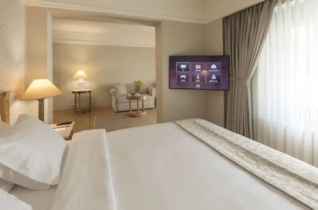 Junior Suite Custom Oda