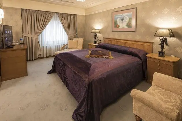 Presidential Suite Custom Oda