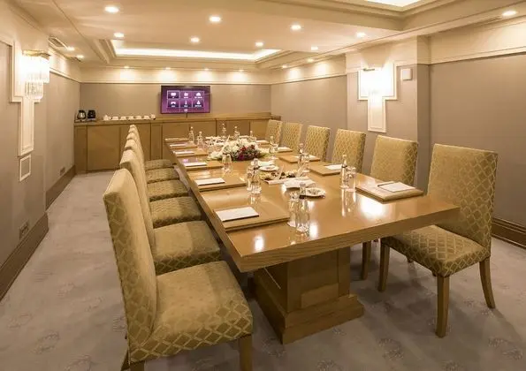 Presidential Suite Custom Oda