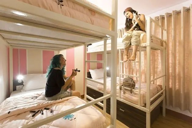 Deluxe Ortak Ranzalı Oda, Sadece kadınlar için