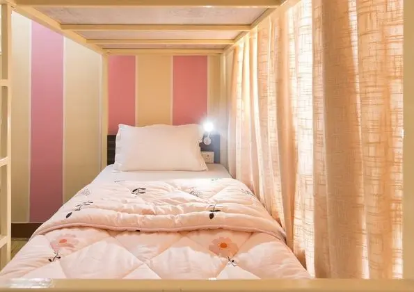 Deluxe Ortak Ranzalı Oda, Sadece kadınlar için