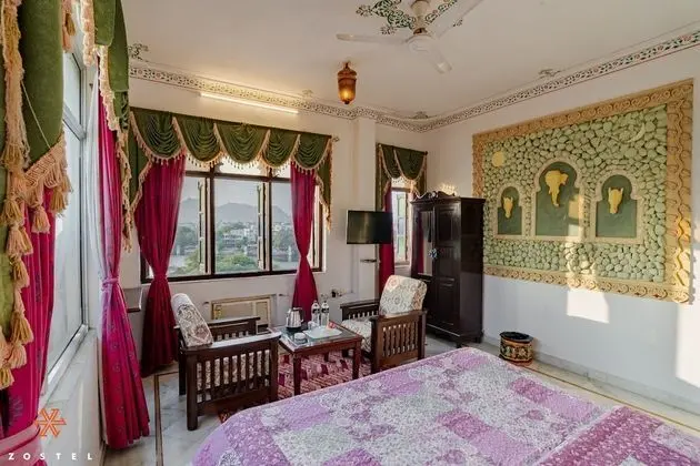 Deluxe Tek Büyük Yataklı Oda, 1 Büyük (Queen) Boy Yatak, Göl Manzaralı