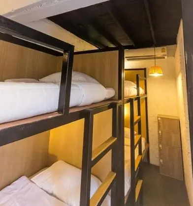 Ortak Ranzalı Oda, Sadece kadınlar için