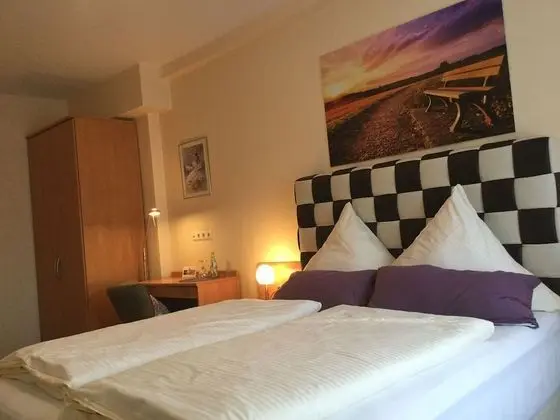 Deluxe Tek Büyük Yataklı Oda, Bahçe Manzaralı